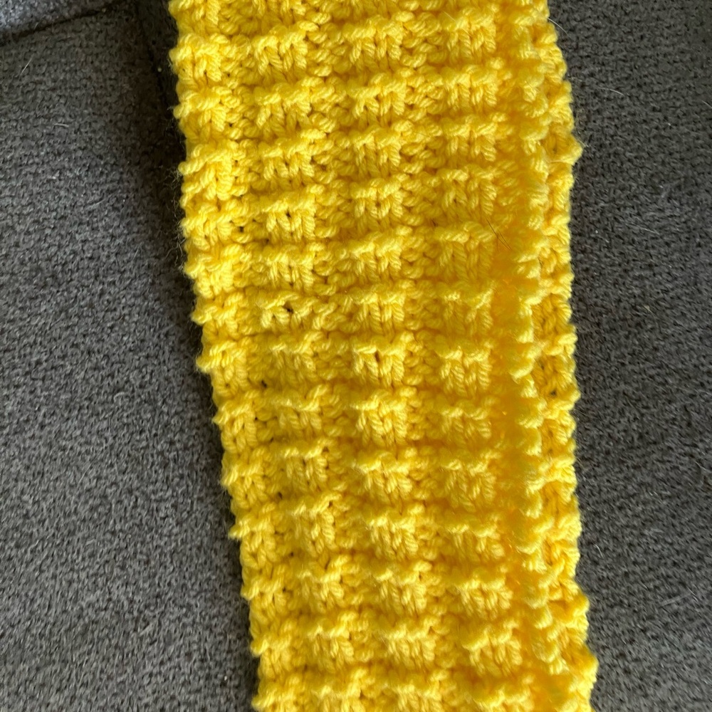 Knitted scarf